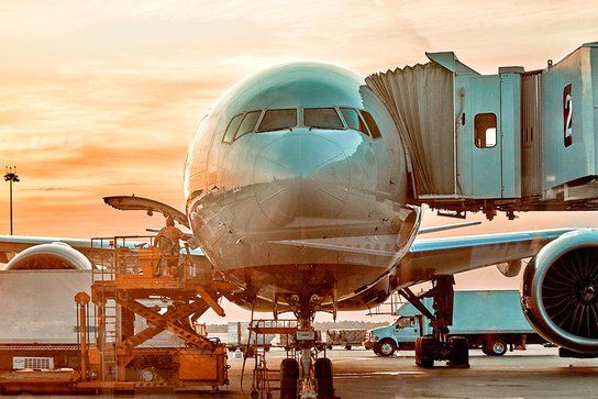 MGSE Flugzeug Abendstimmung edit 2025 03 24 17 10 59